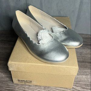 Fleurisse Leon Scarlette Silver Leather Scalloped Ballerina